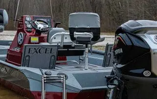 Bay pro elite in red from the back quarter